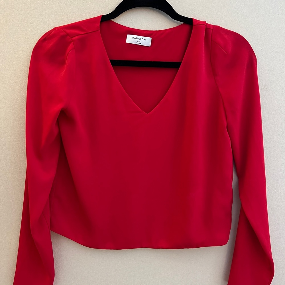 Red Aritzia blouse, worn a few times, no imperfections, perfect condition